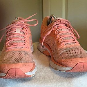 Asics Shoes Women's Size = 11 Running Sneakers Pink/White Lace-Up Dynamic Duomax